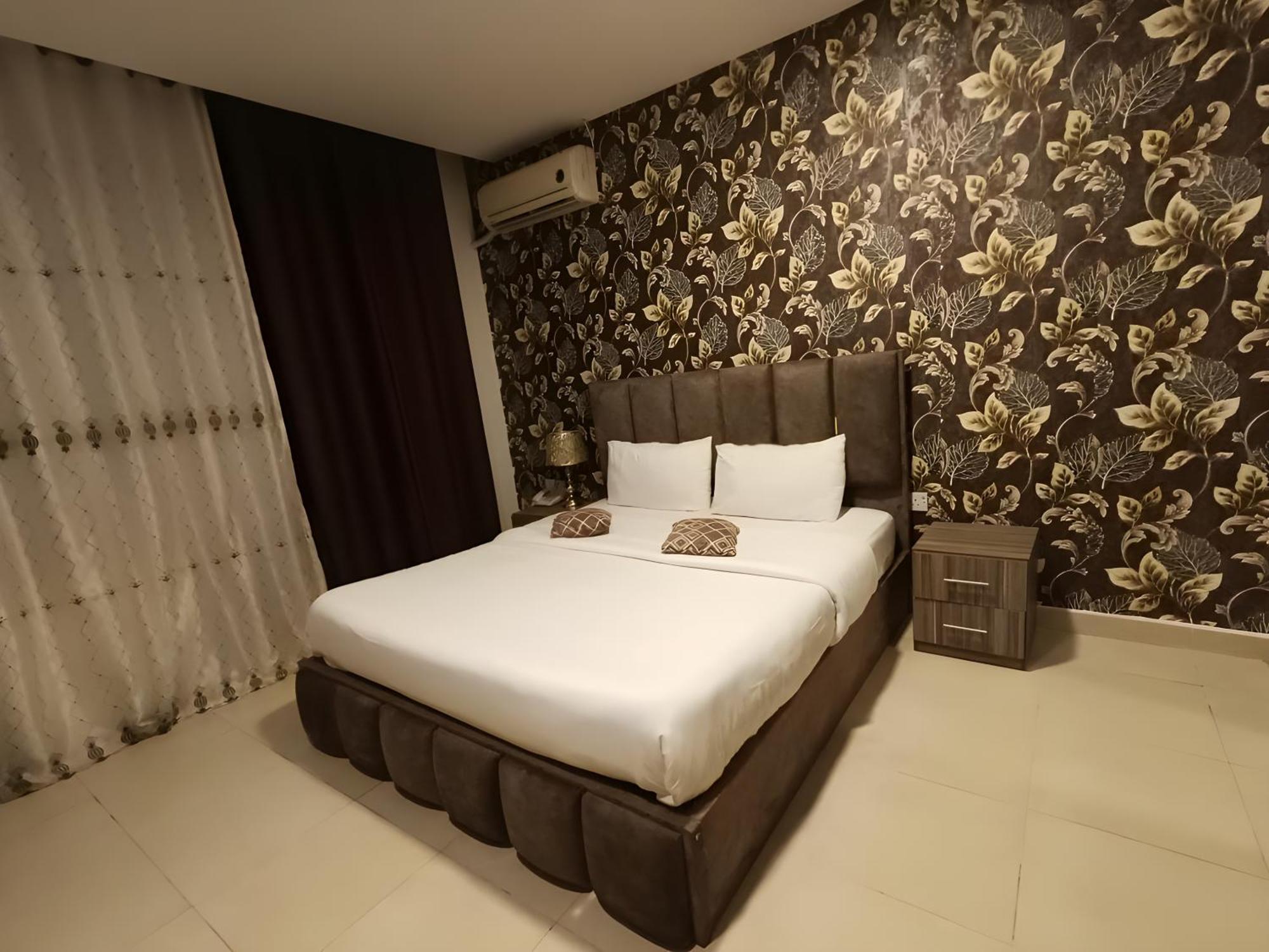 Rayan Hotel Apartments عمان المظهر الخارجي الصورة